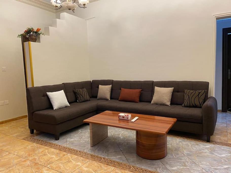Apartment شقه عائلية مؤثثه المحمديه جده